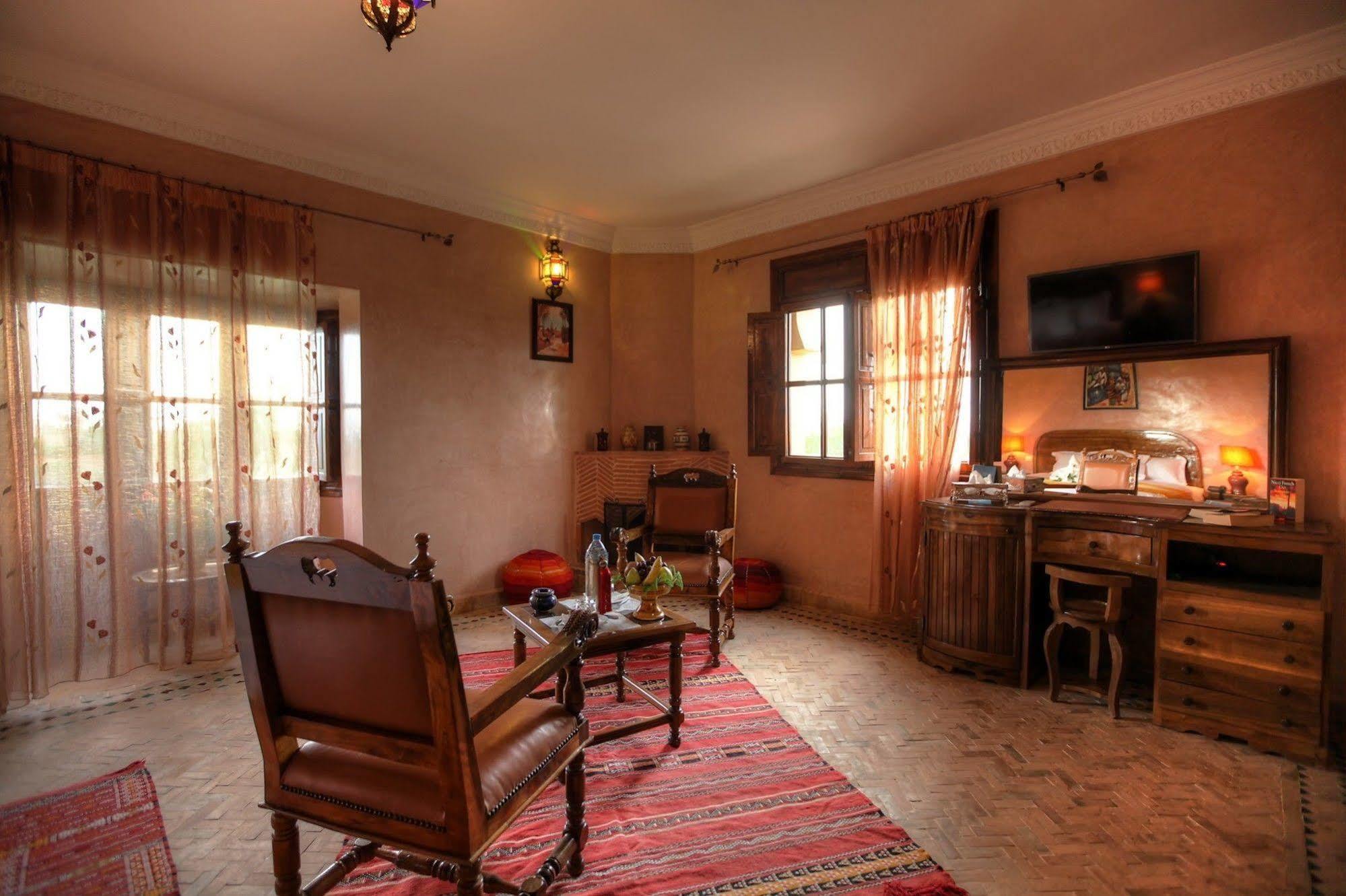 Villa Dar Mya Palmiers Маракеш Екстериор снимка
