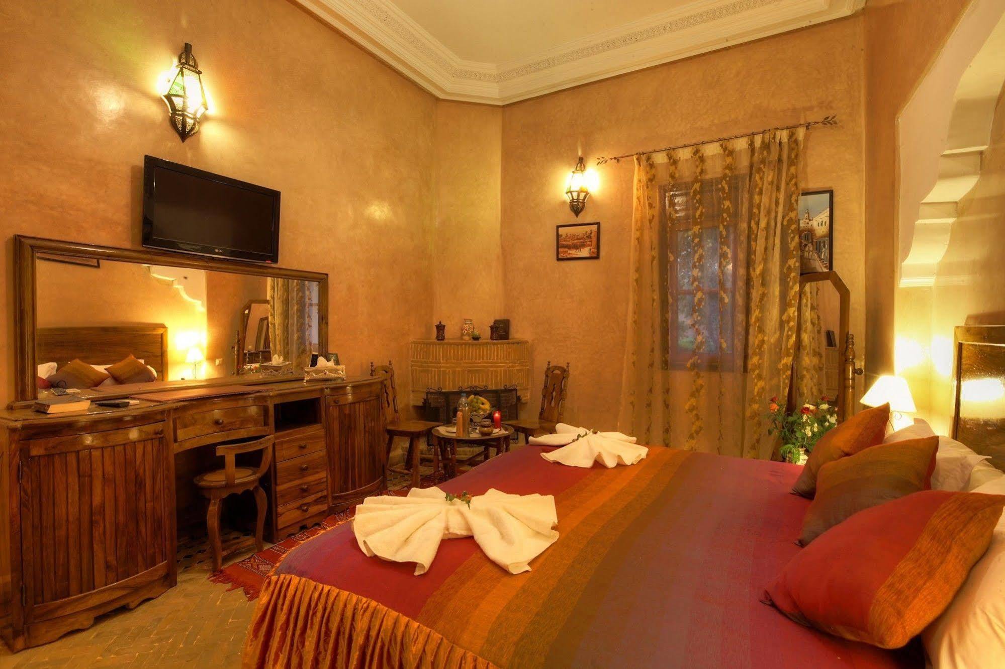Villa Dar Mya Palmiers Маракеш Екстериор снимка