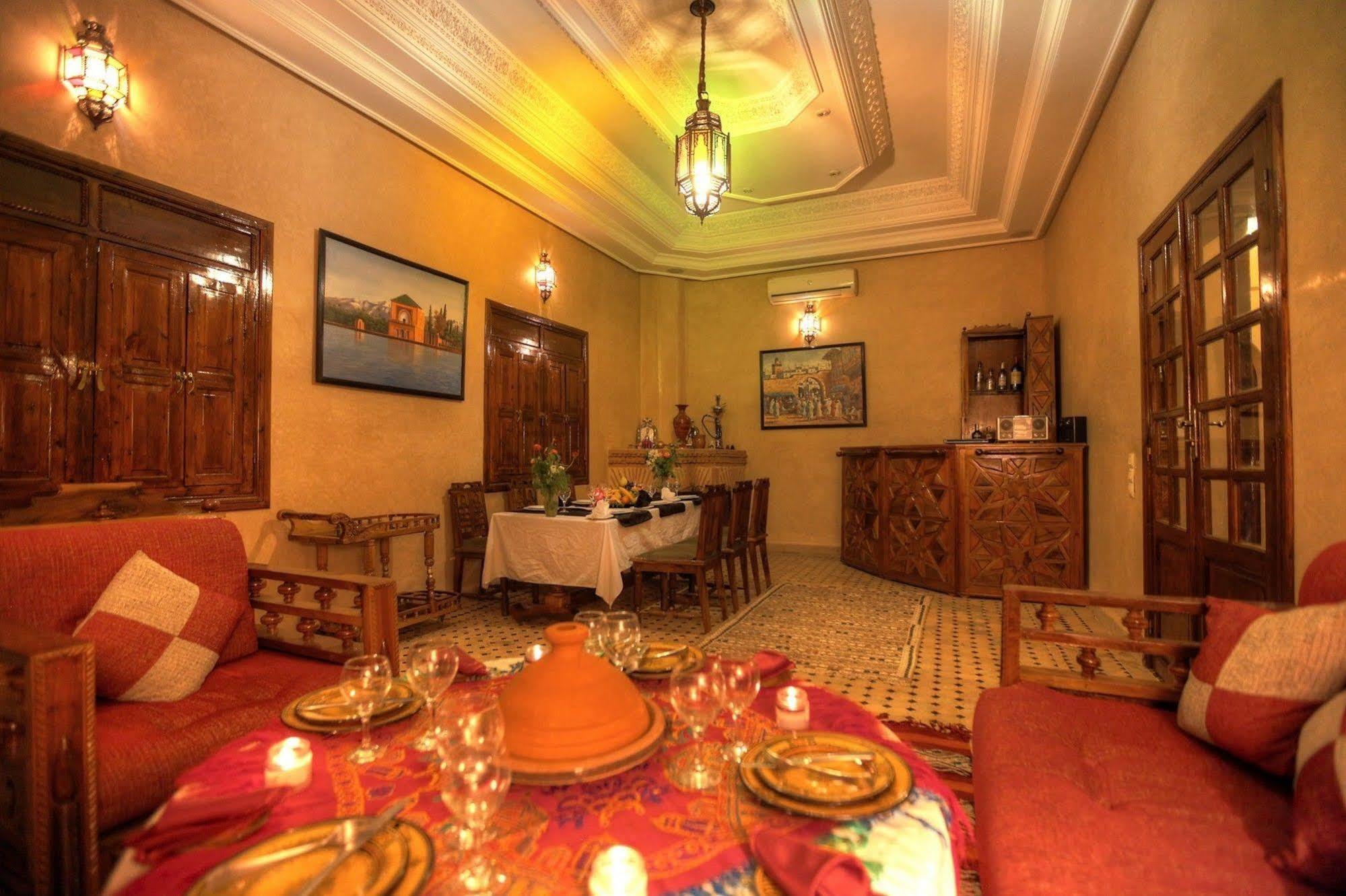 Villa Dar Mya Palmiers Маракеш Екстериор снимка